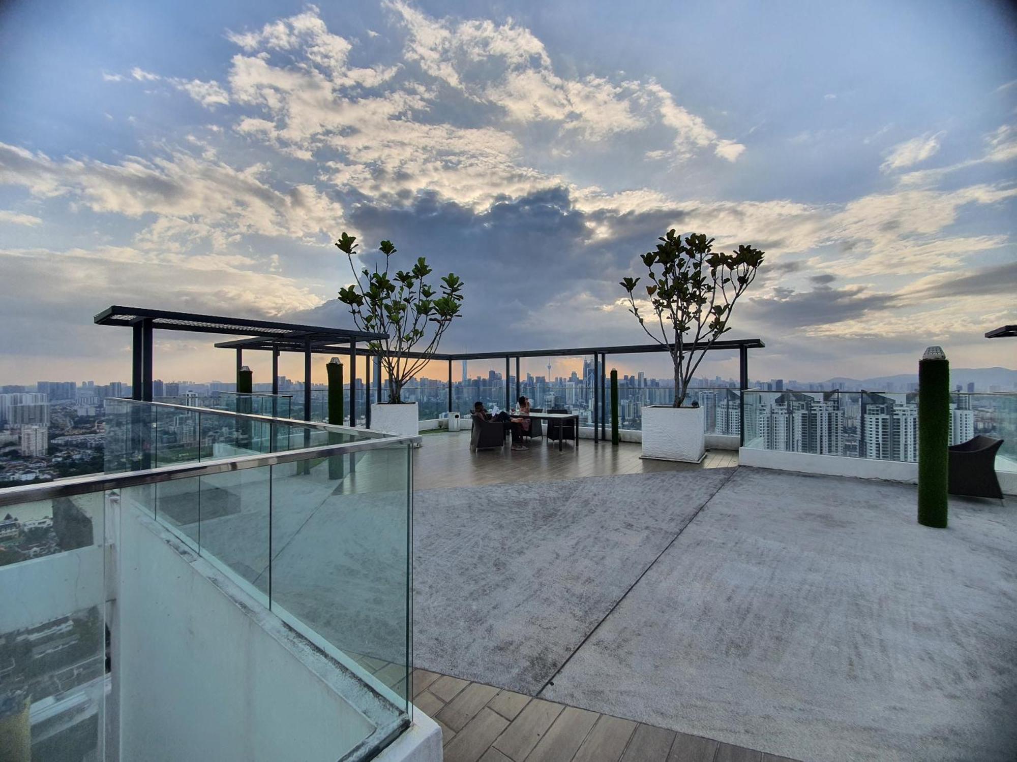 Reizz Residence By Luxury Suites Kuala Lumpur Ngoại thất bức ảnh