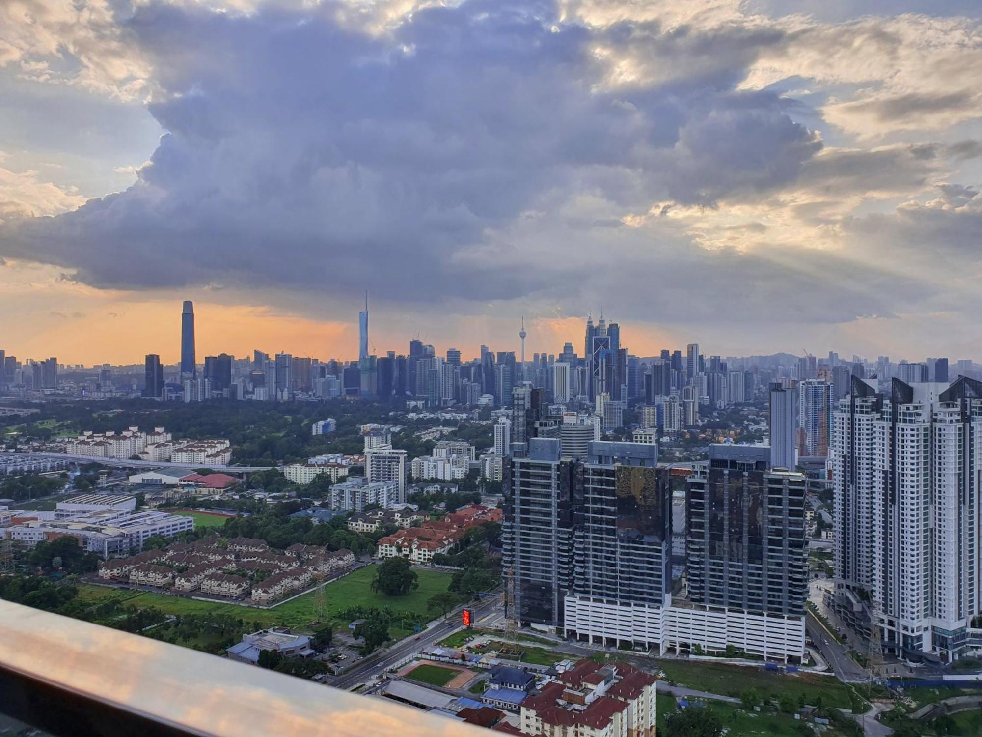 Reizz Residence By Luxury Suites Kuala Lumpur Ngoại thất bức ảnh
